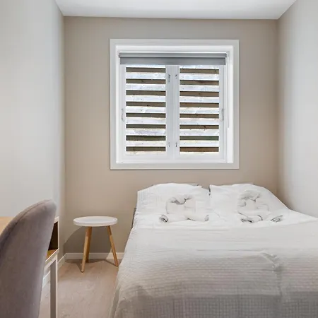 - 201 Apartamento *